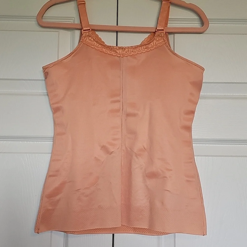 Ruby Ribbon Shapewear - Picture 3 of 4